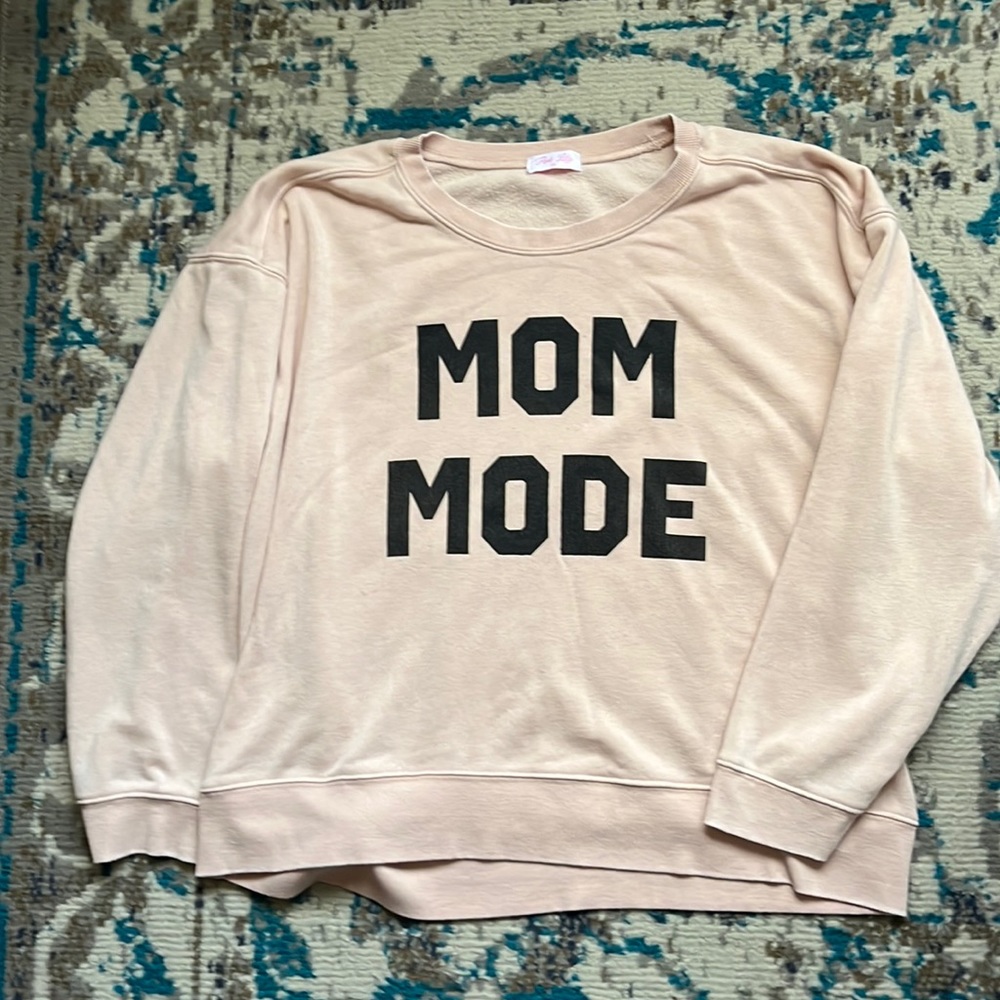 Crewneck  MOM MODE pullover